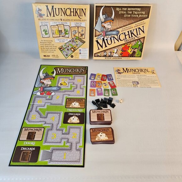 Munchkin Deluxe Board Game Steve Jackson Games Complete - Picture 1 of 5